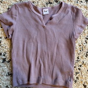 TNA cropped knotch tee